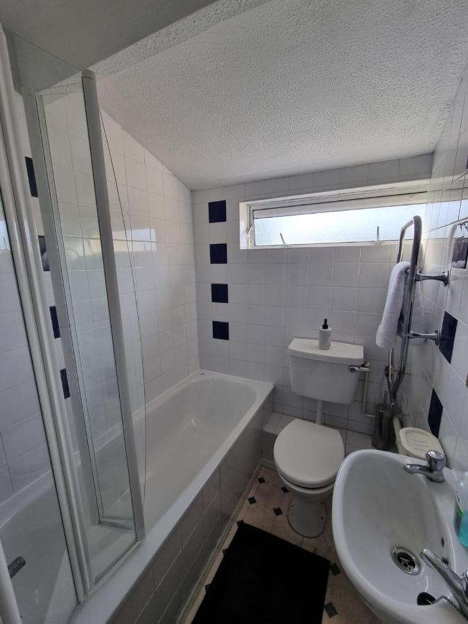 Private Rooms Bath Eksteriør billede